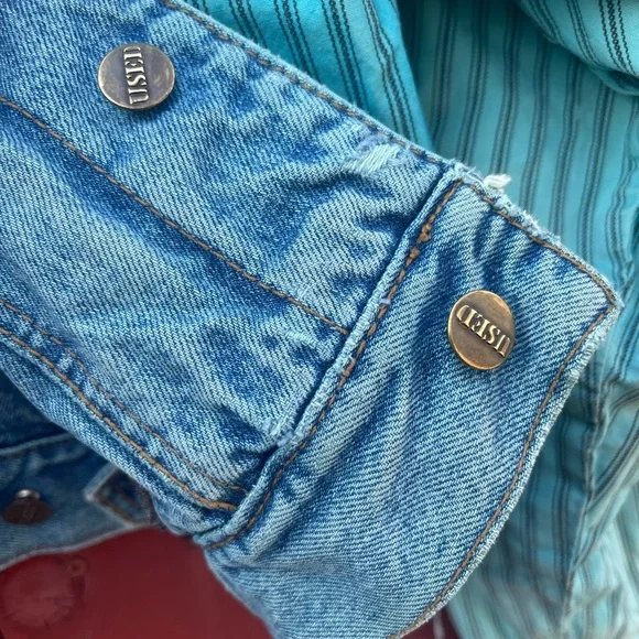 Blue and White Cropped Jean Jacket with Distressed Details - Picture 10 of 11